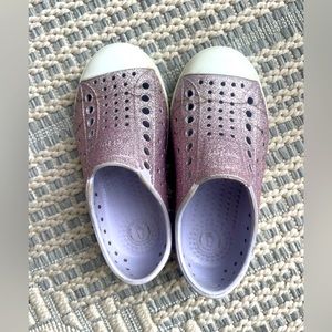 Girls Purple Shimmer Natives- Size 9T